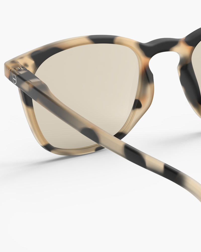 #E Light Tortoise