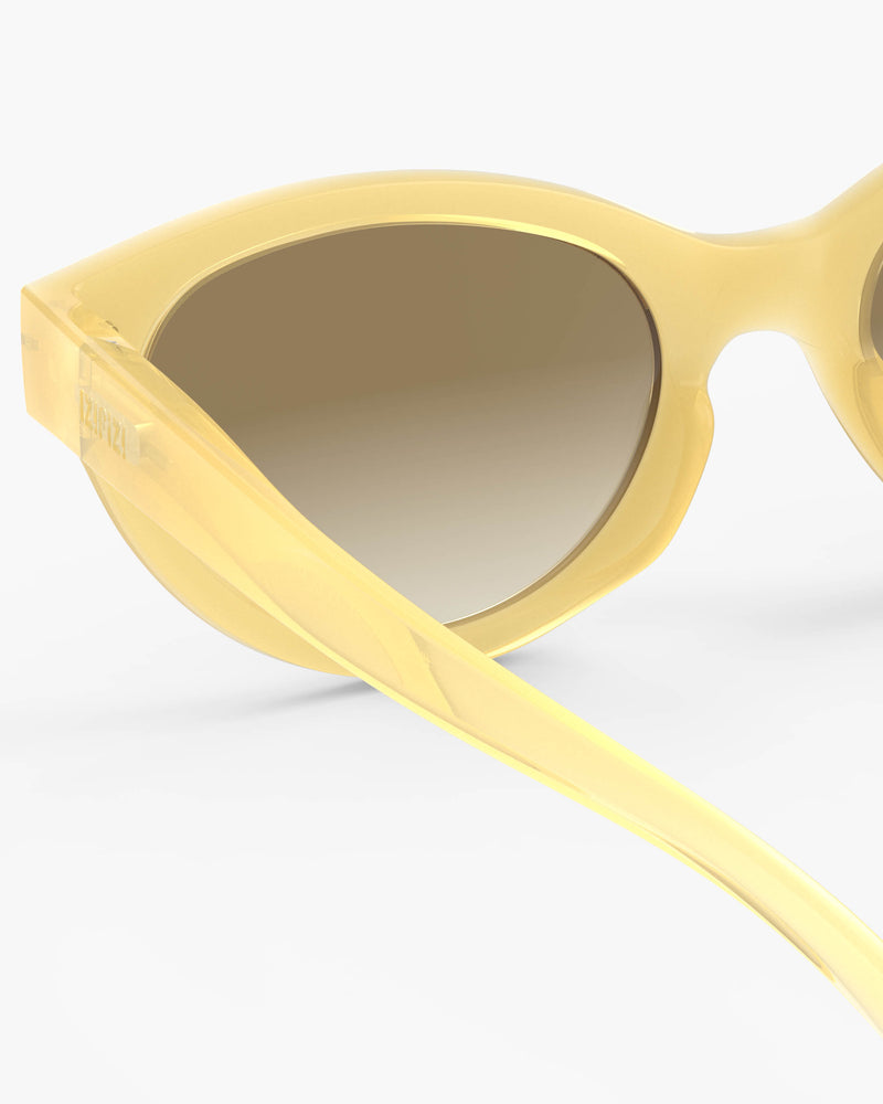 VUE 4 - Interior ZOOM - Headband View - JPG
