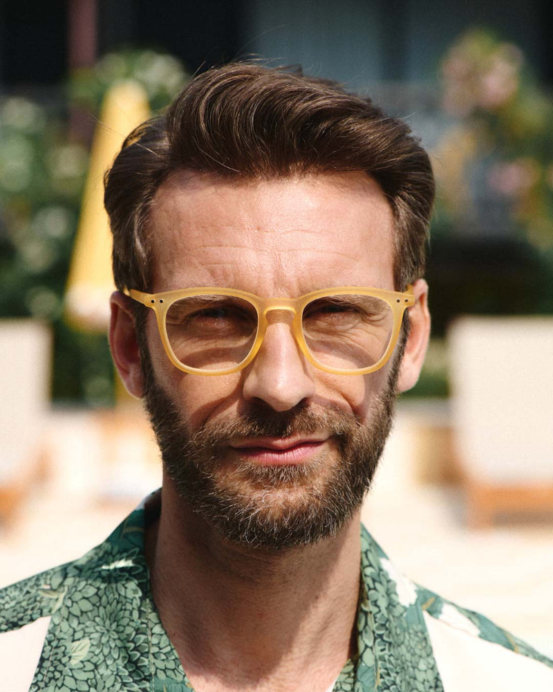On-model View (M)
