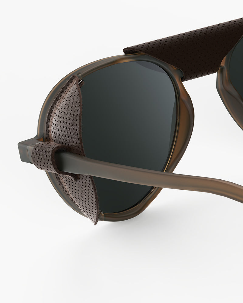 VUE 4 - Interior ZOOM - Headband View - JPG
