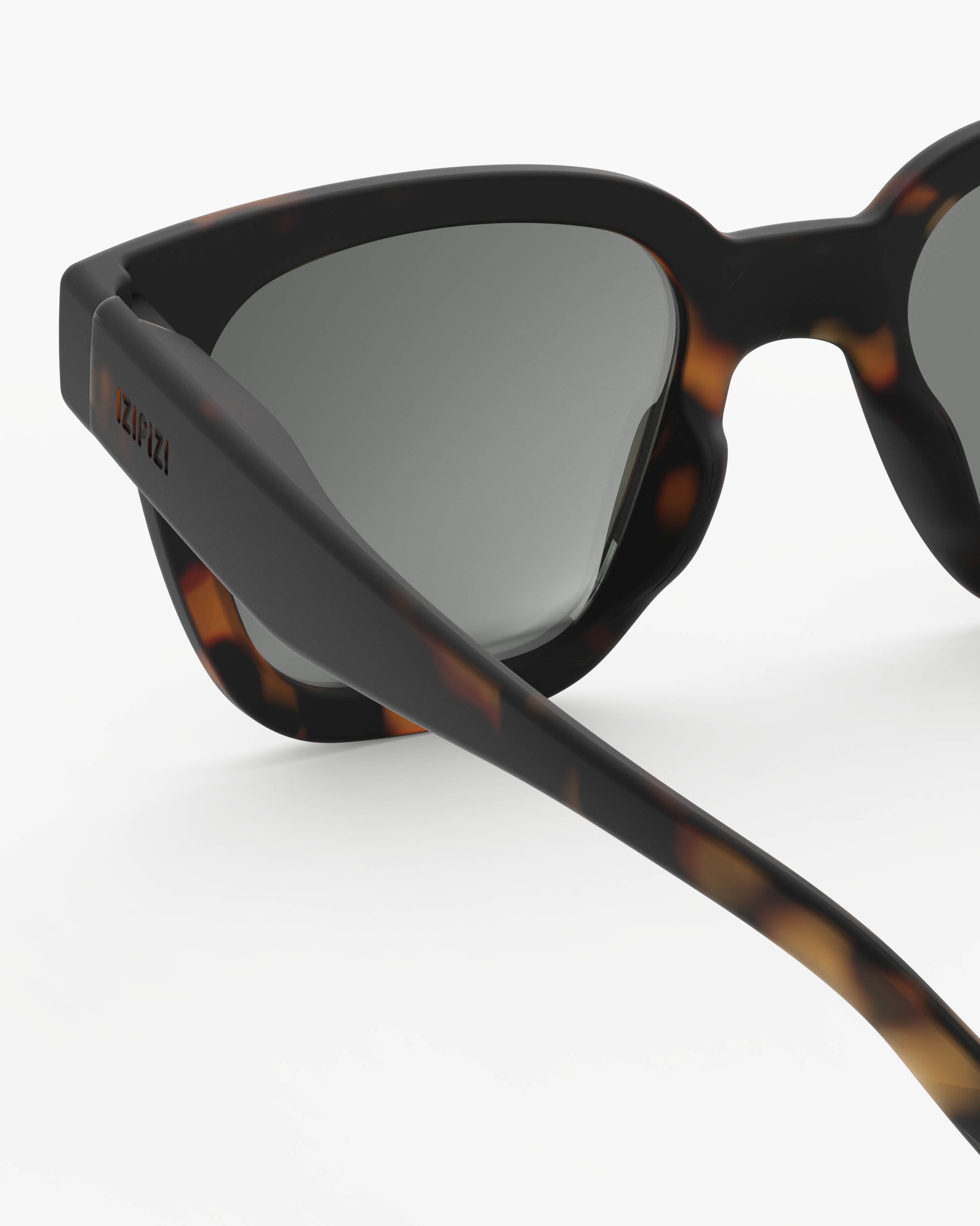 VUE 4 - Interior ZOOM - Headband View - JPG