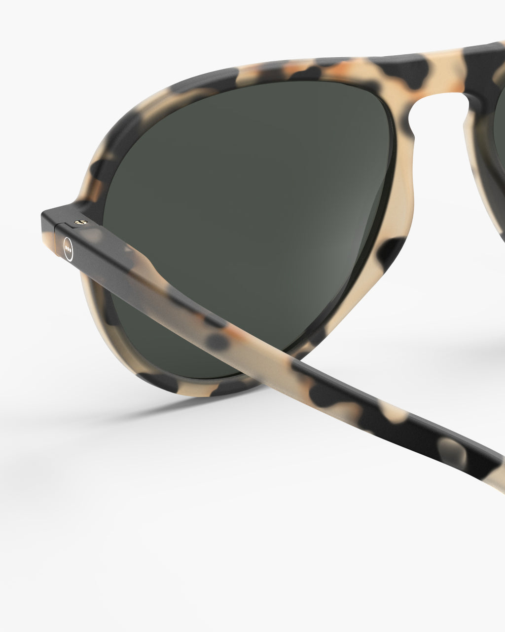 VUE 4 - Interior ZOOM - Headband View - JPG