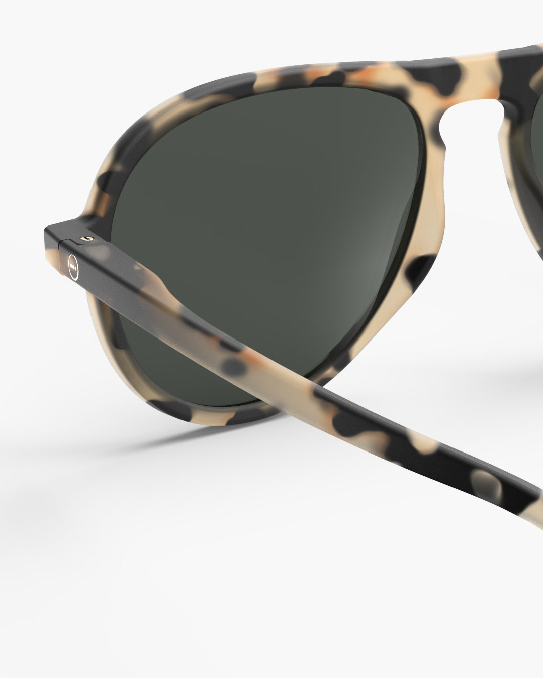 VUE 4 - Interior ZOOM - Headband View - JPG