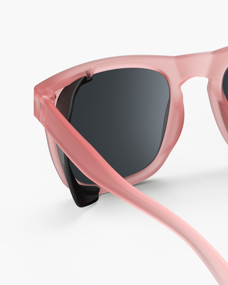 VUE 4 - Interior ZOOM - Headband View - JPG
