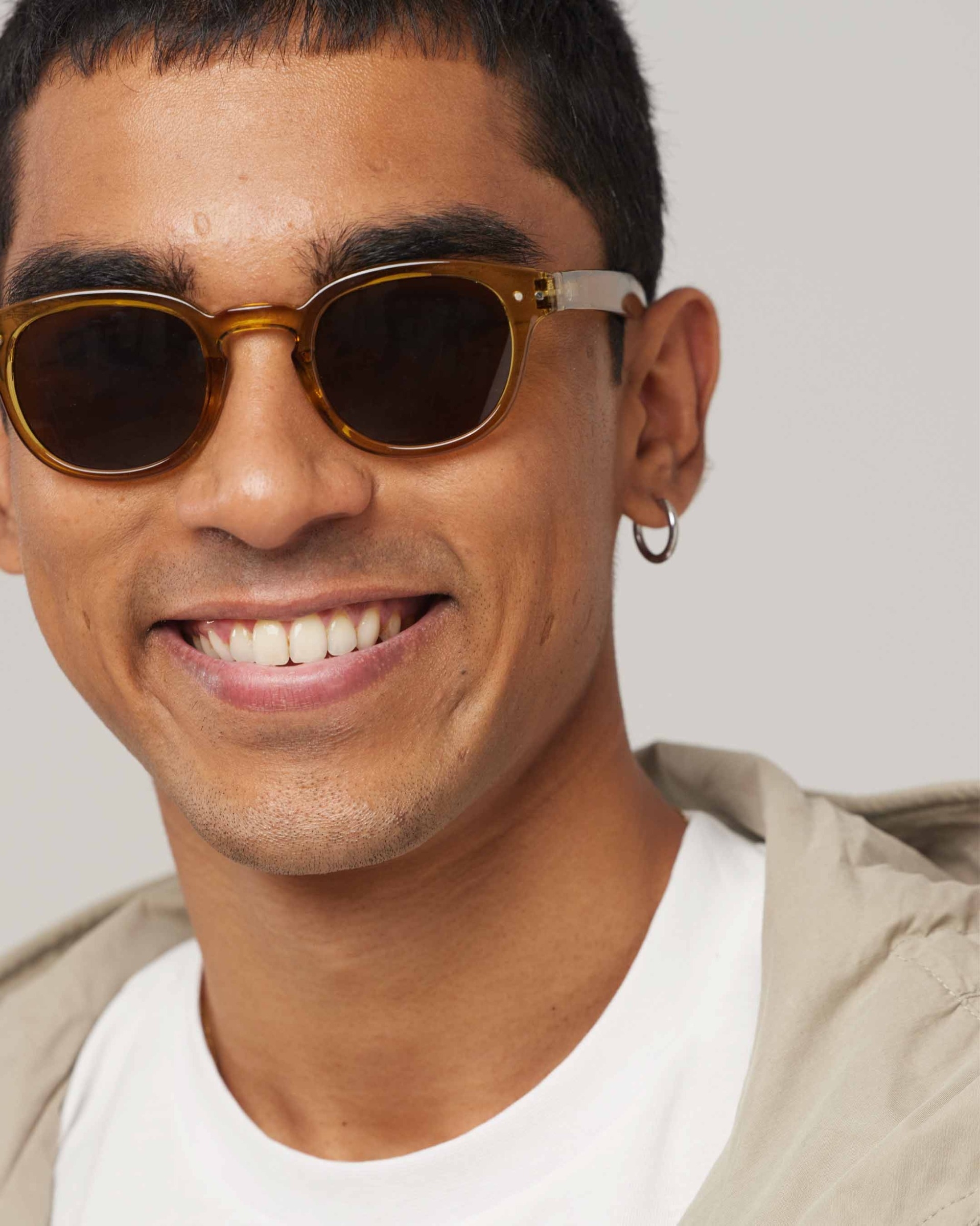 Trendy SUN glasses #C Golden Green Square - Izipizi