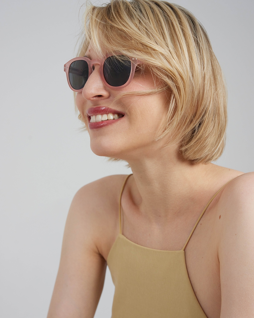 C Pink Trendy Square Pink glasses IZIPIZI