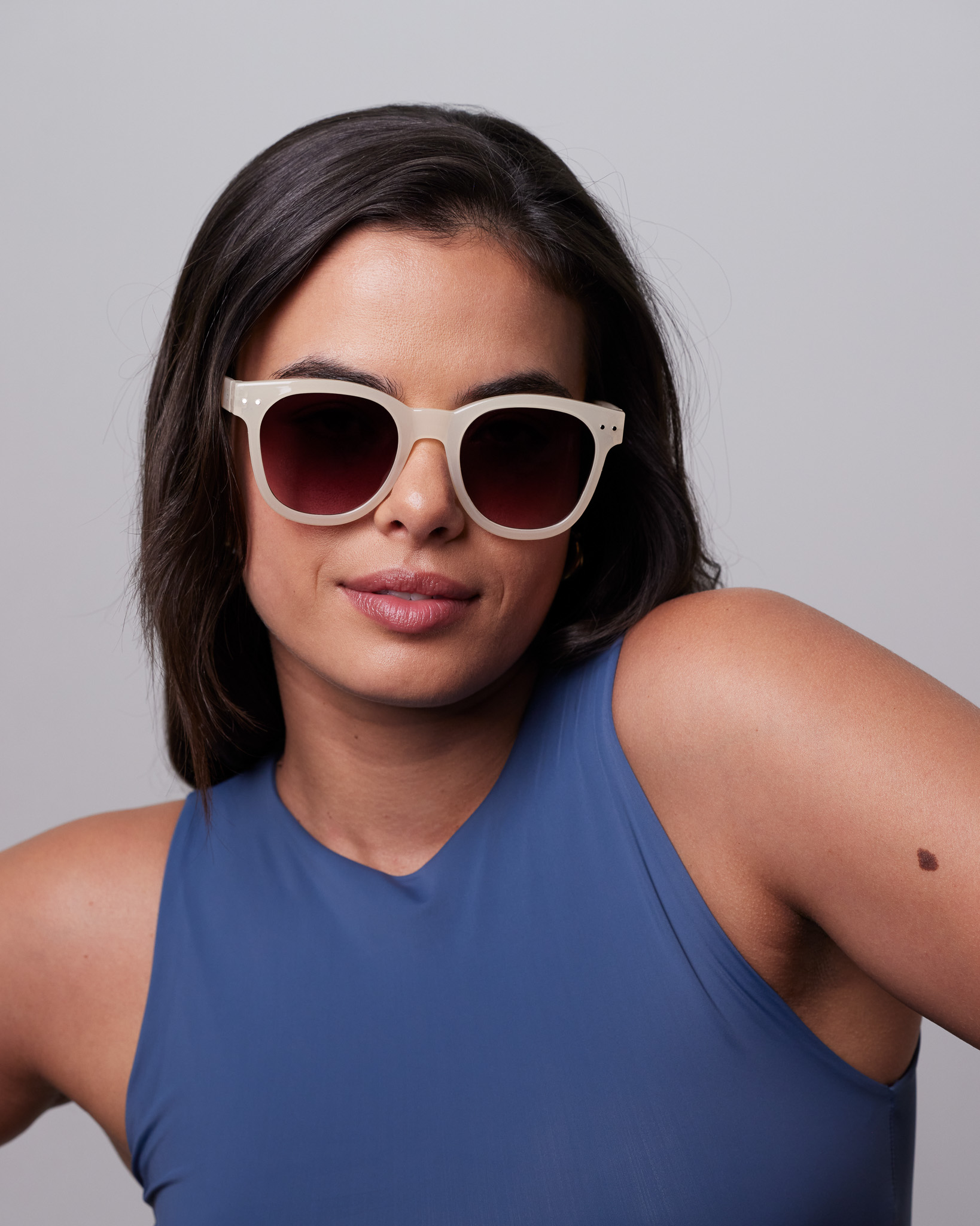 Trendy SUN glasses #N Vintage Cream Trapeze - Izipizi